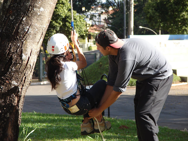 CURSO DE ESCALADA EM ÁRVORES