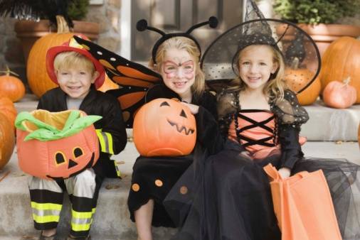Хелоуин/Самхейн/Сауин - възникване, обичаи. Halloween-Kids