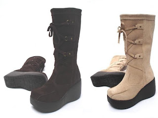 Pés e cia.com: Bota Plataforma Salto 12 - B \u0026 C 016BC- Verniz Café/Cobra Café - Bota Salto 12cm C/ Plataforma - Num. 33 ao 39.