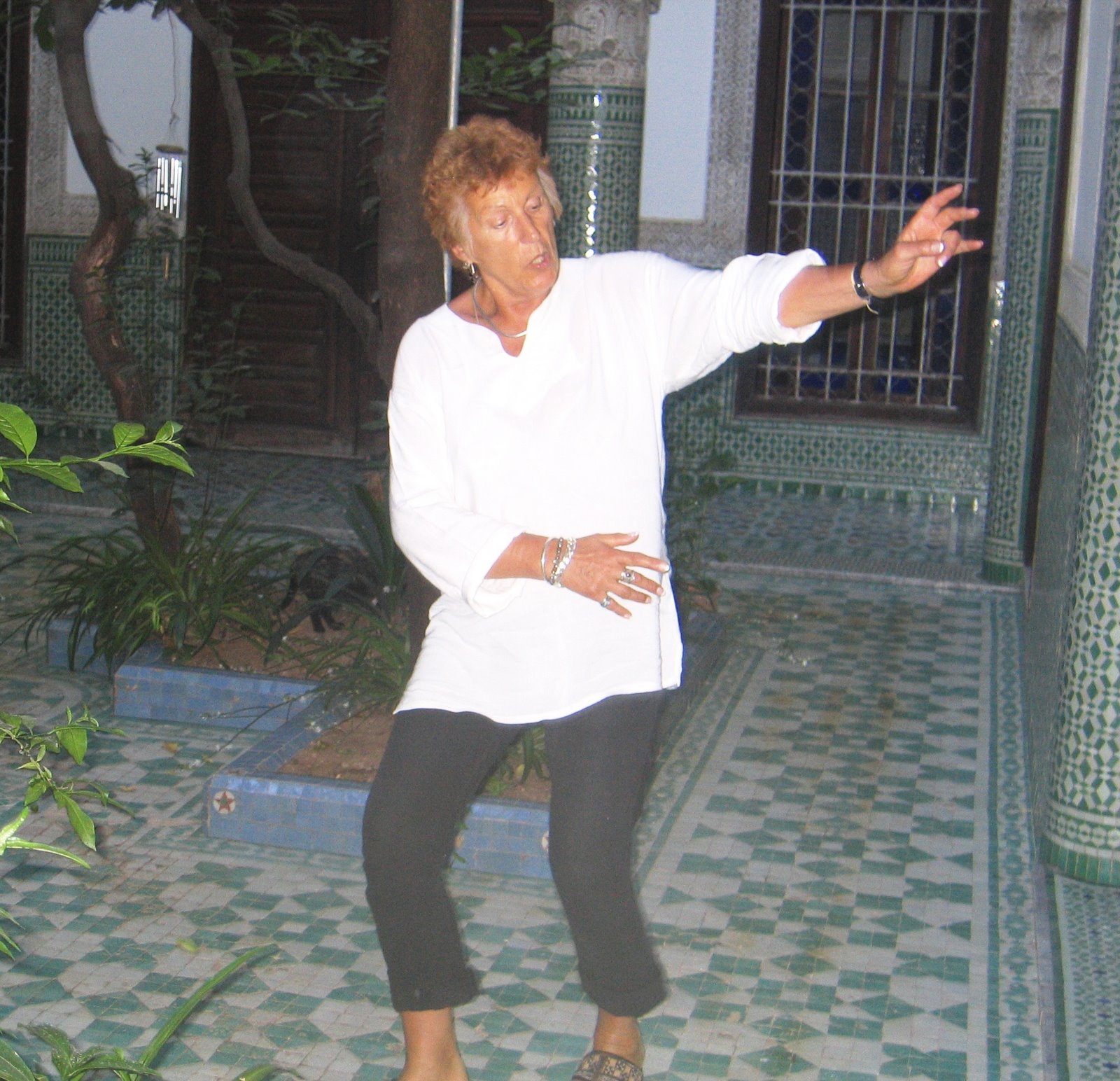 [Mary+courtyard.JPG]