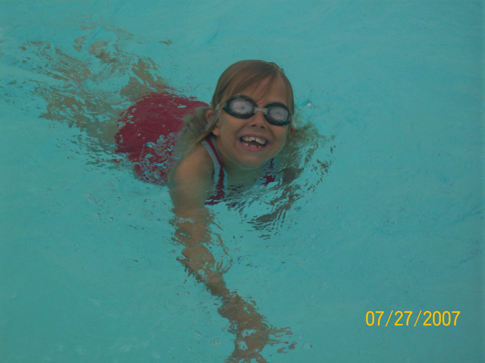 [Swimming+2007+013.jpg]