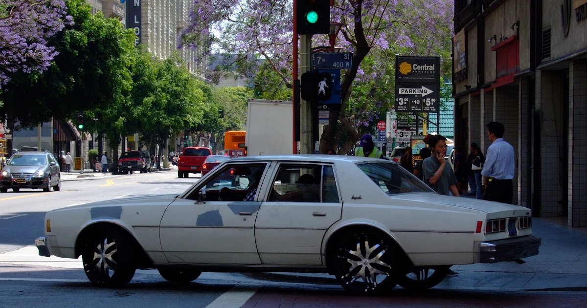 Gangster Whitewalls Rims, the first accessory in any Kustom project!