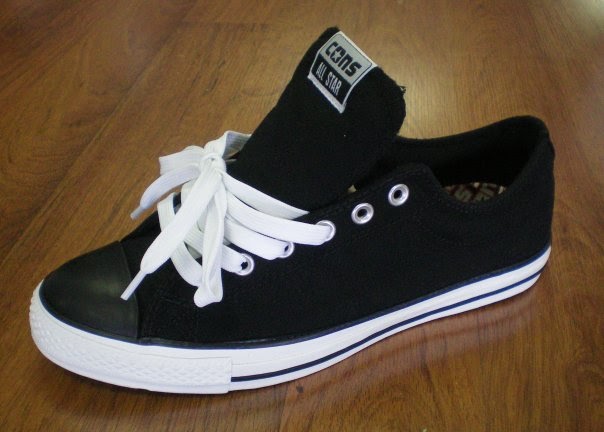 2257553970 NEW CONVERSE SKATE SHOES