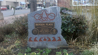Plaque commemorating the dedication of Bergen Park