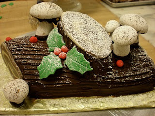 A sweet affaire, come bake with Chefany!: Yule Logs for Christmas dinner