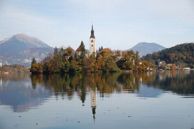  جزيرة  سلوفينيا Bled+Island+in+Slovenia+%25283%2529