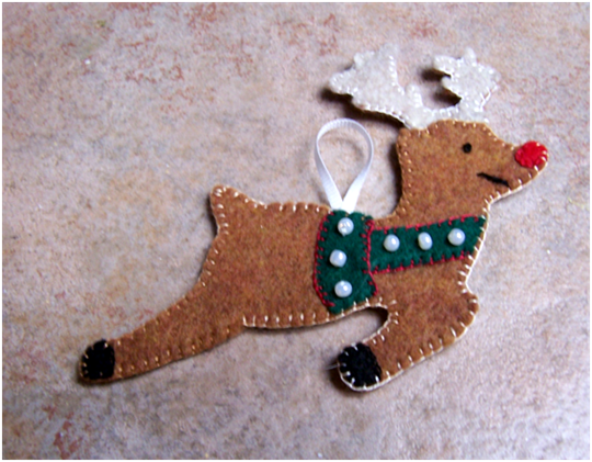 Art Threads: Monday Project - Layered Felt Christmas Ornaments Art Threads: Monday Project - Layered Felt Christmas Ornaments