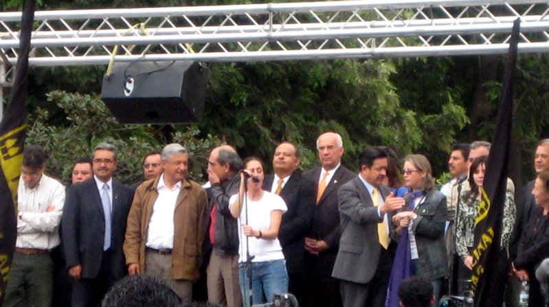 [AMLO(4)]
