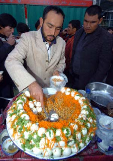 banquete muslim Muslim workers worshiped peacefully and without controversy for years in a room on the 17th floor of the south tower. banquete muslim Muslim workers worshiped peacefully and without controversy for years in a room on the 17th floor of the south tower.