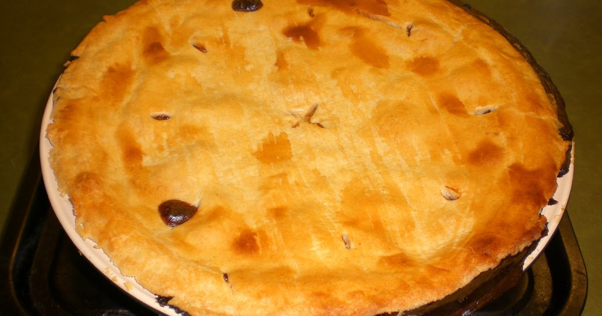 Anne's Kitchen Chicken and Celery Pie