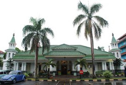 Langen Tampak Depan