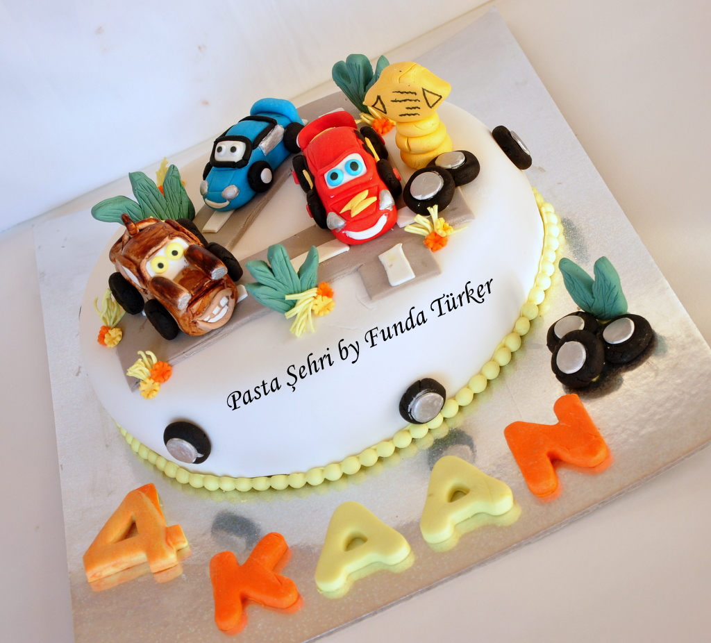 Pasta Sehri Arabalar Pastası ( Şimşek Mc Queen Pastası 2 )