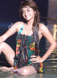 Foto Seronok Dewi Persik | 17 Tahun Ke Atas