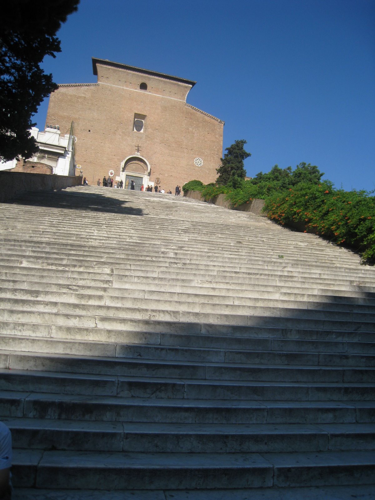 [stairway+to+Santa+Maria+Aracoeli.jpg]