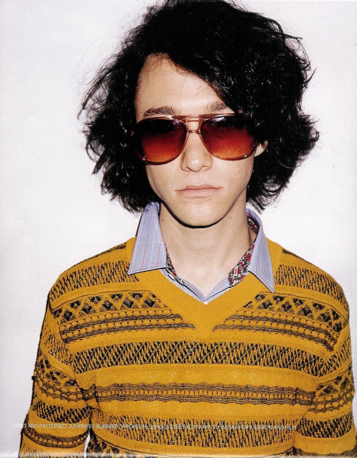 http://2.bp.blogspot.com/_HOgf9bzYNv4/TFUoXH2e1BI/AAAAAAAACvg/IWqSOQON57I/s1600/Joseph-Gordon-Levitt-joseph-gordon-levitt-1651177-1191-1526.jpg