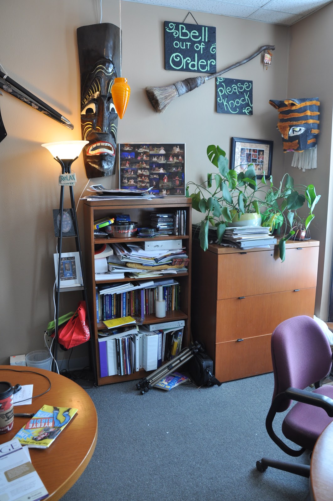MS. Simplicity How To Organize A Bookcase