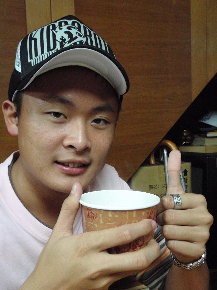 [PB210141.JPG]
