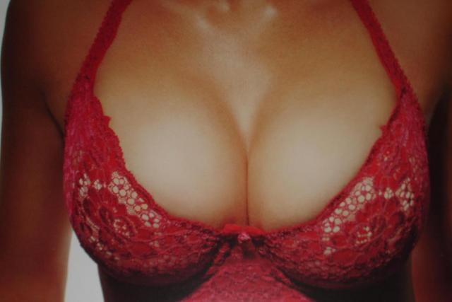 [boobs0.jpg]