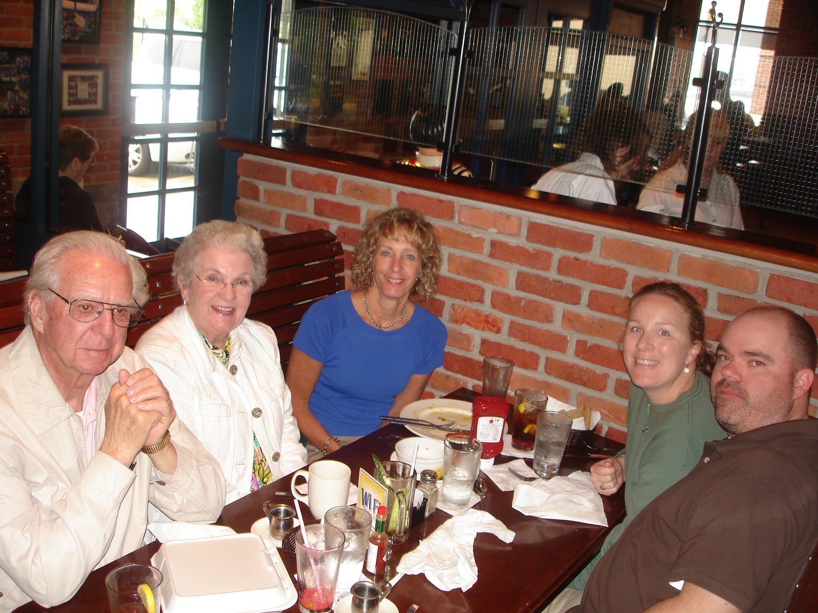[DSC01585.JPG]