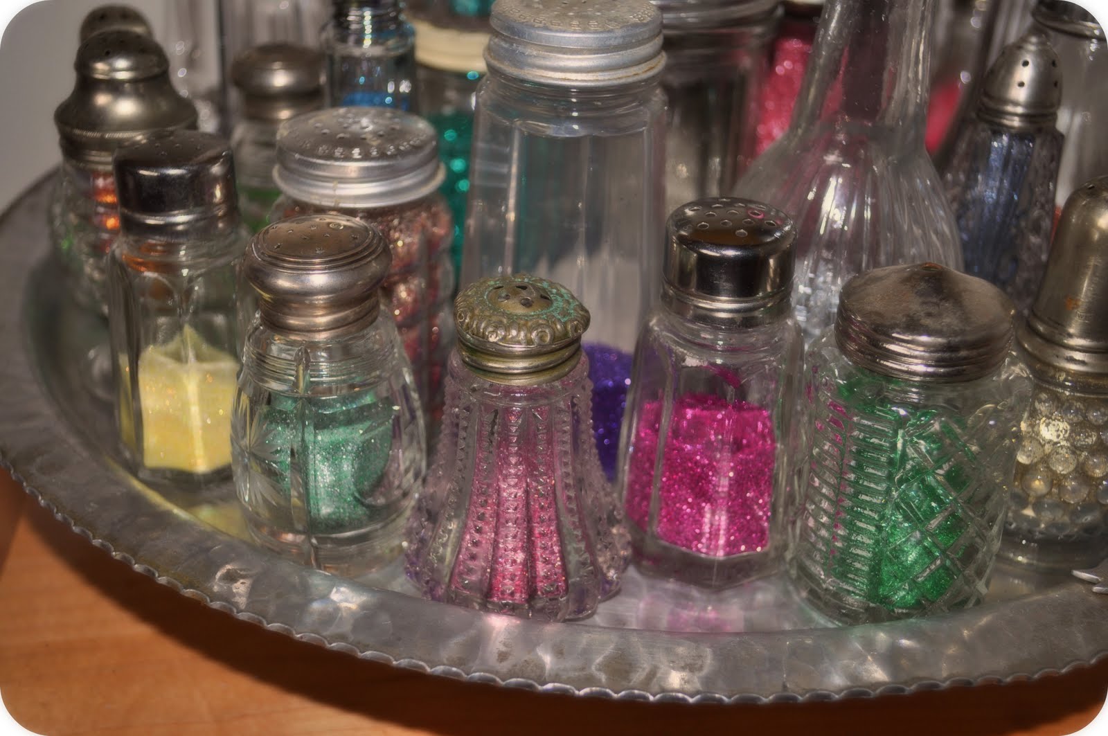 creative glitter storage from ribbon, glitter, and glue Little Birdie