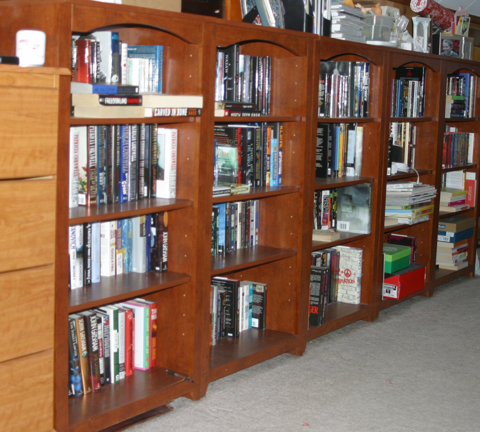 [Library1.JPG]