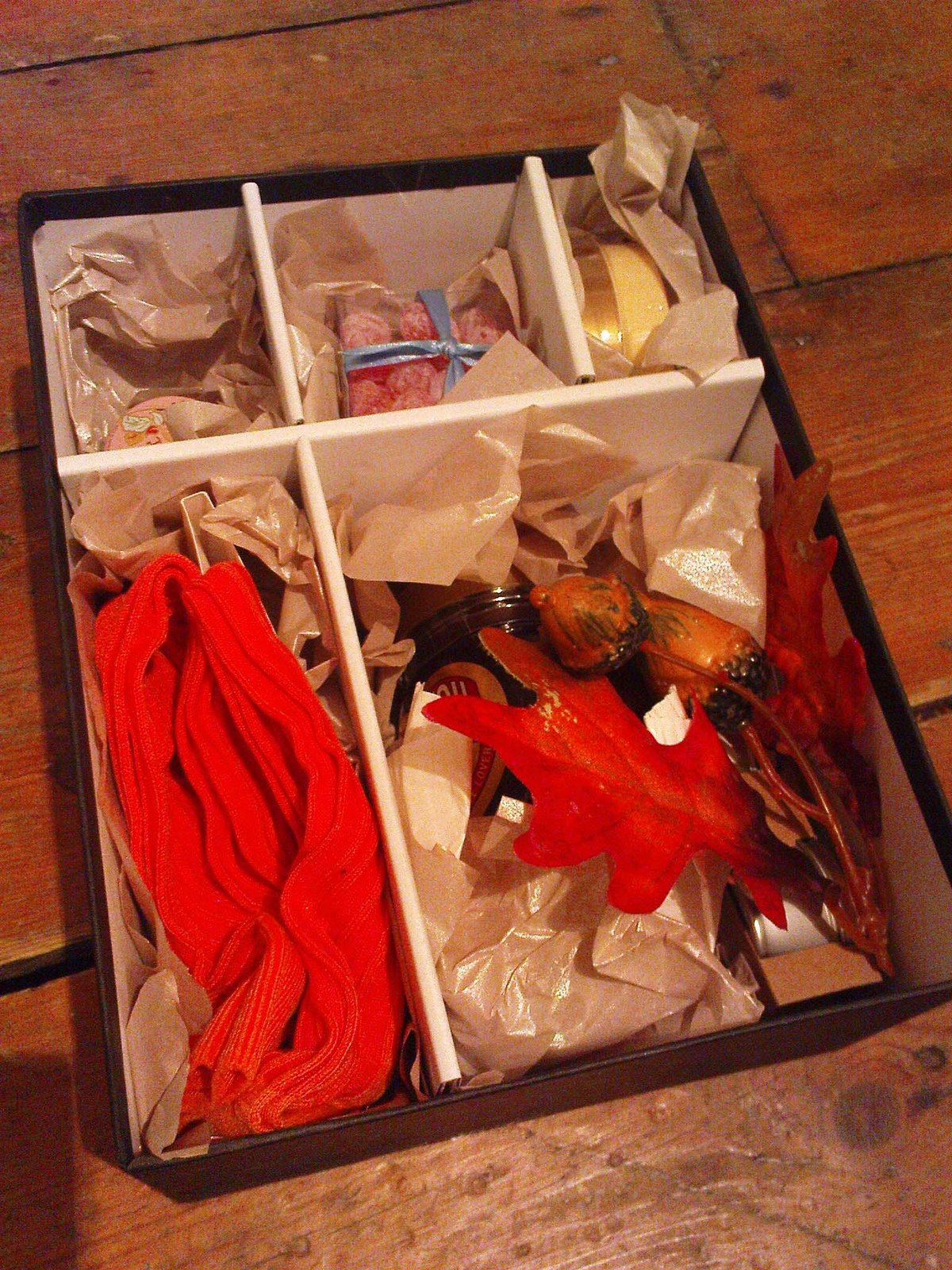 [box.jpg]
