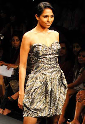 Candice Pinto displays creations in LFW