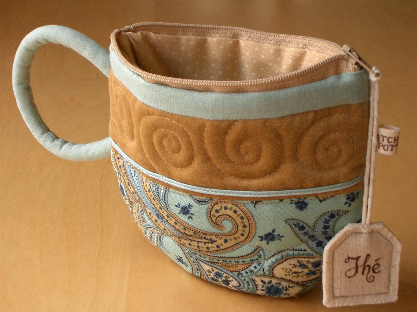 PatchworkPottery: Pouches Pouches Everywhere PatchworkPottery: Pouches Pouches Everywhere