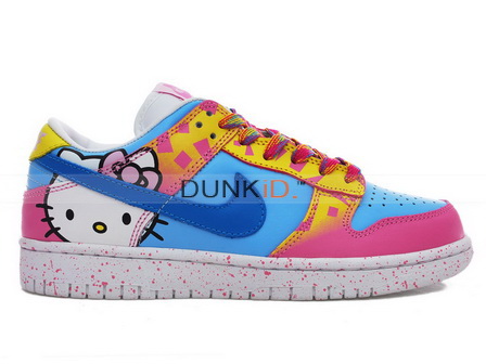 Hello Kitty Dunks