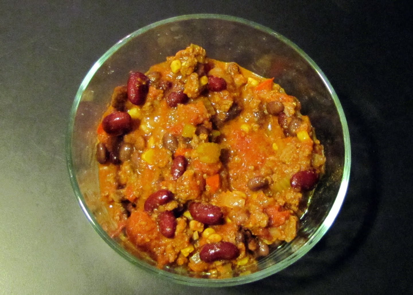 [thawed+chili+in+glass+bowl.jpg]