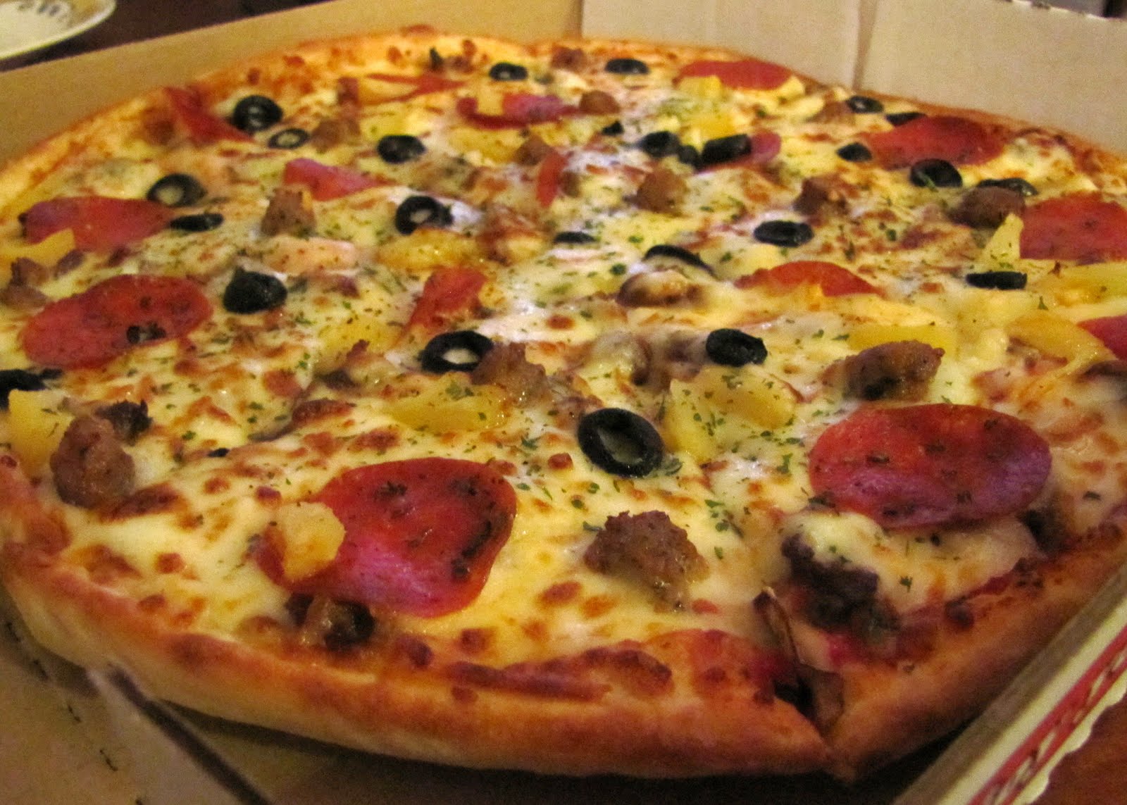 smells like food in here love letter bulgogi supreme pizza