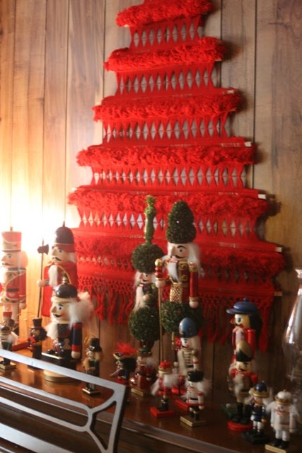 Blessings in Abundance: Christmas Tour of Homes 2010 - Country Christmas!