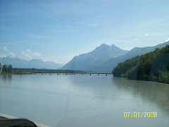 A lovely lake and mountain near Anchorage