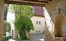 Vorburg, Innenhof