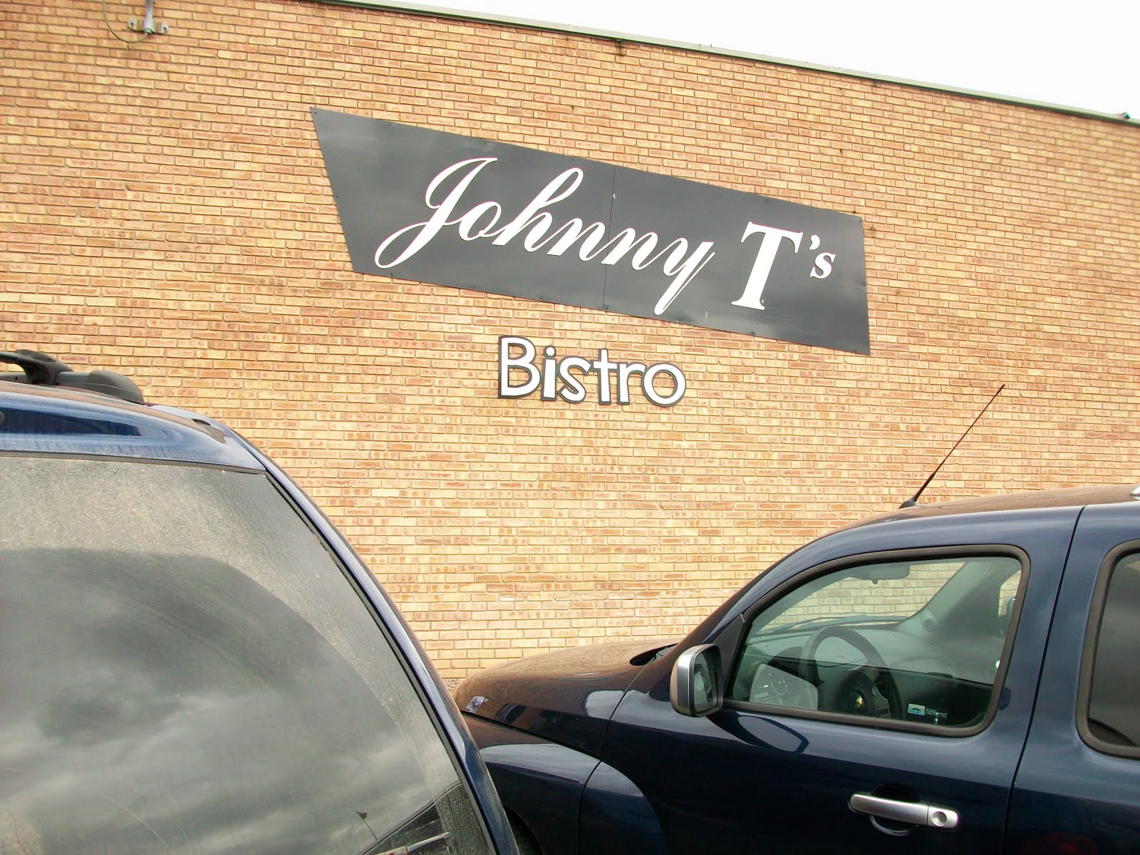 [v+Johnny+T+bistro+229.JPG]