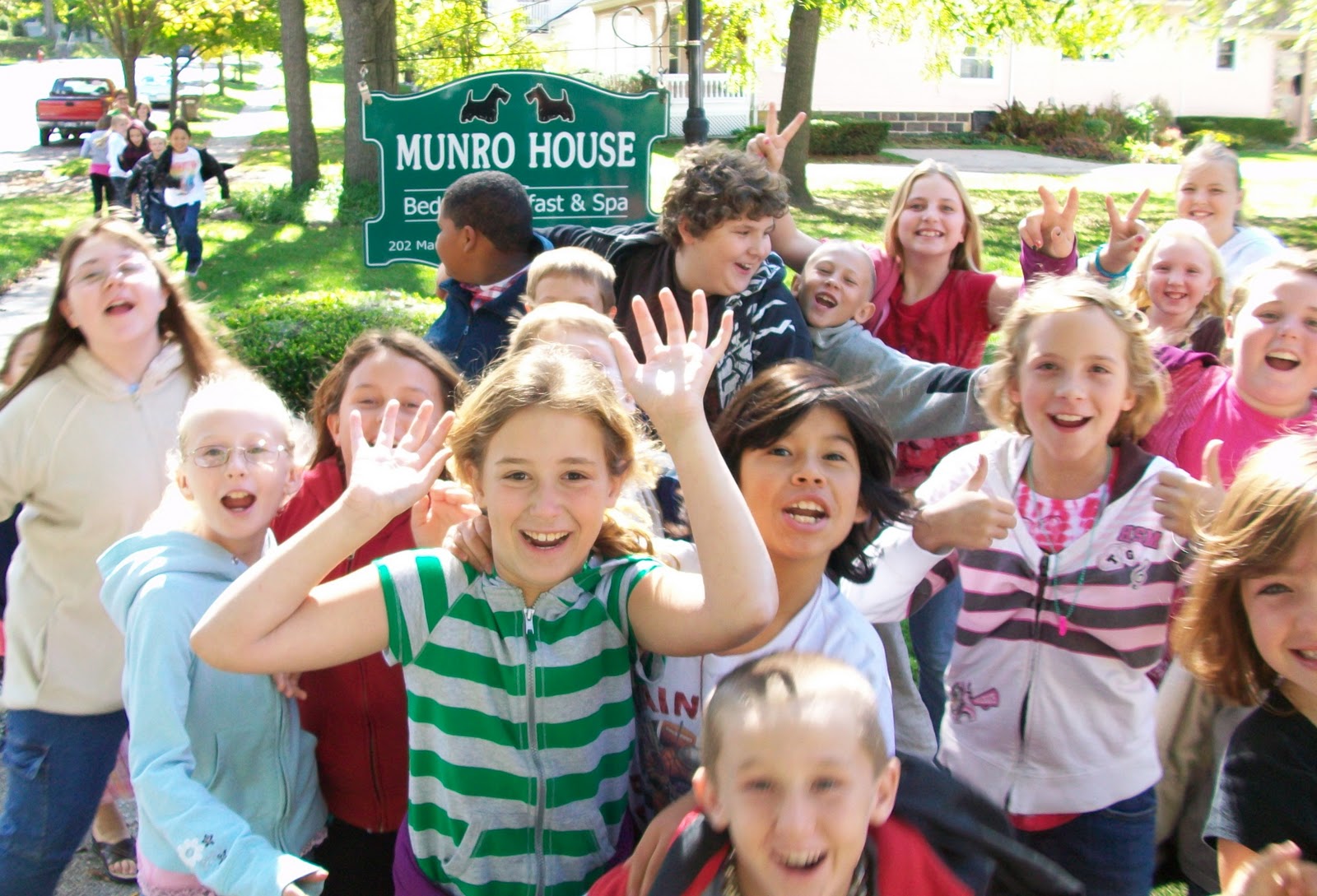 Fourth Graders Tour Historic Home
