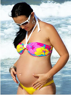 pregnant-bikini.JPG