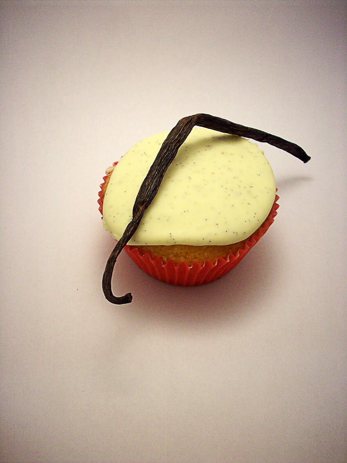 Sticky Condensed Milk and Vanilla Seed Icing Tiny Oven Adventures