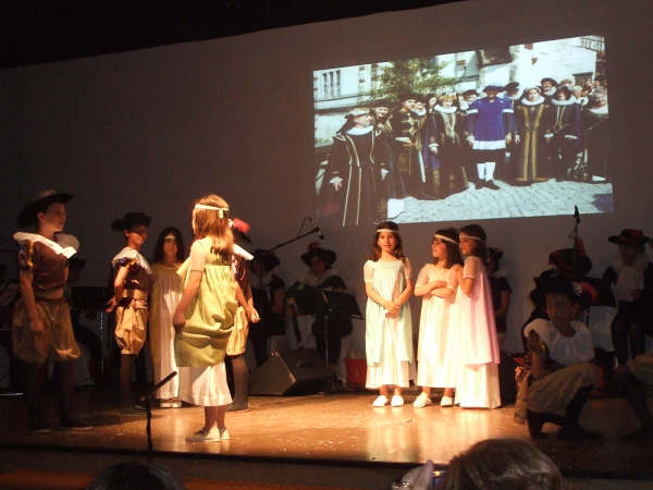 [teatro4.JPG]