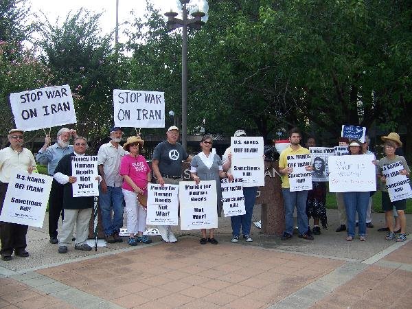 [houston+demonstration.bmp]