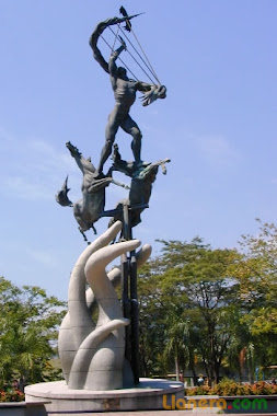 Monumento a Los Fundadores