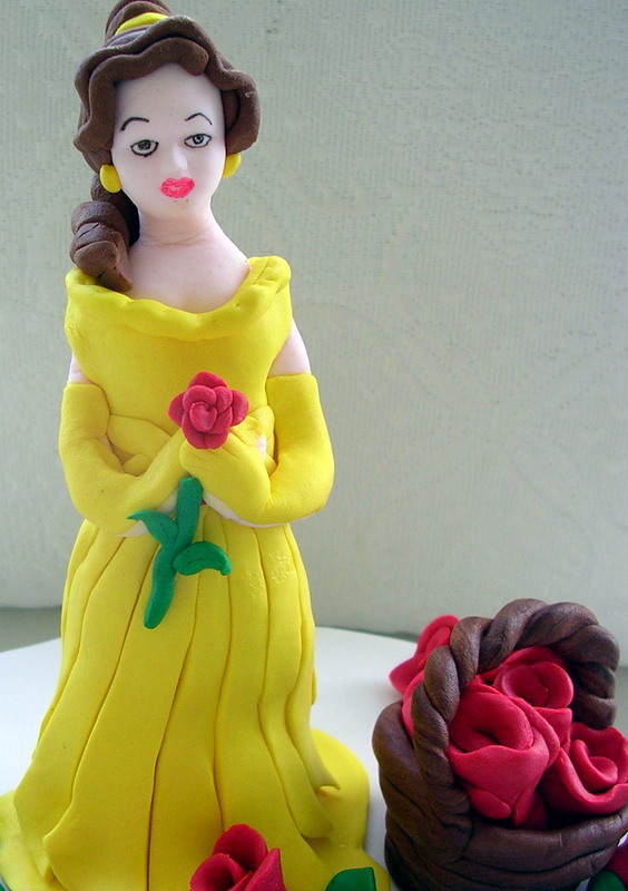 KURABİYE ADAM PASTA TASARIM ATÖLYESİ PRENSES &quot;BELLE&quot; PASTASI