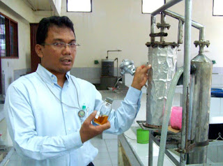 Putra Inuman Pengusul Paten Perdana Unri