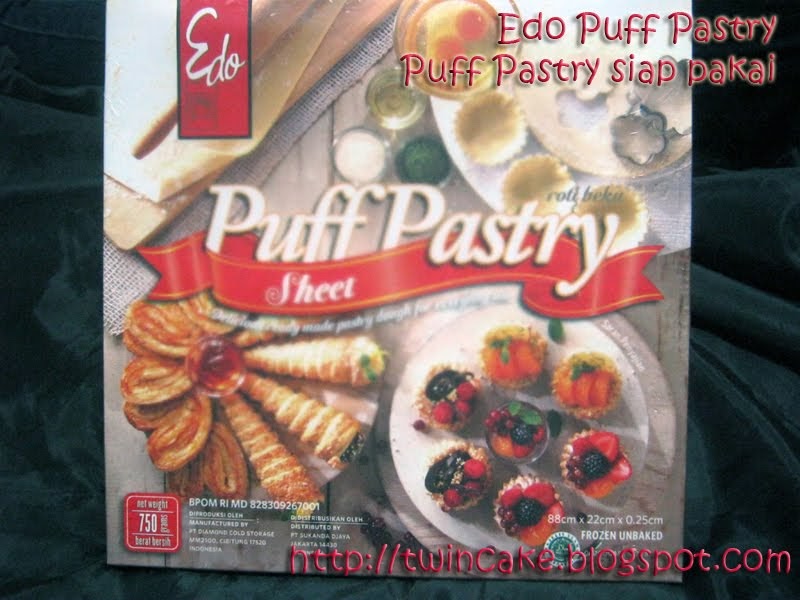 twincake chicken pastry twincake chicken pastry