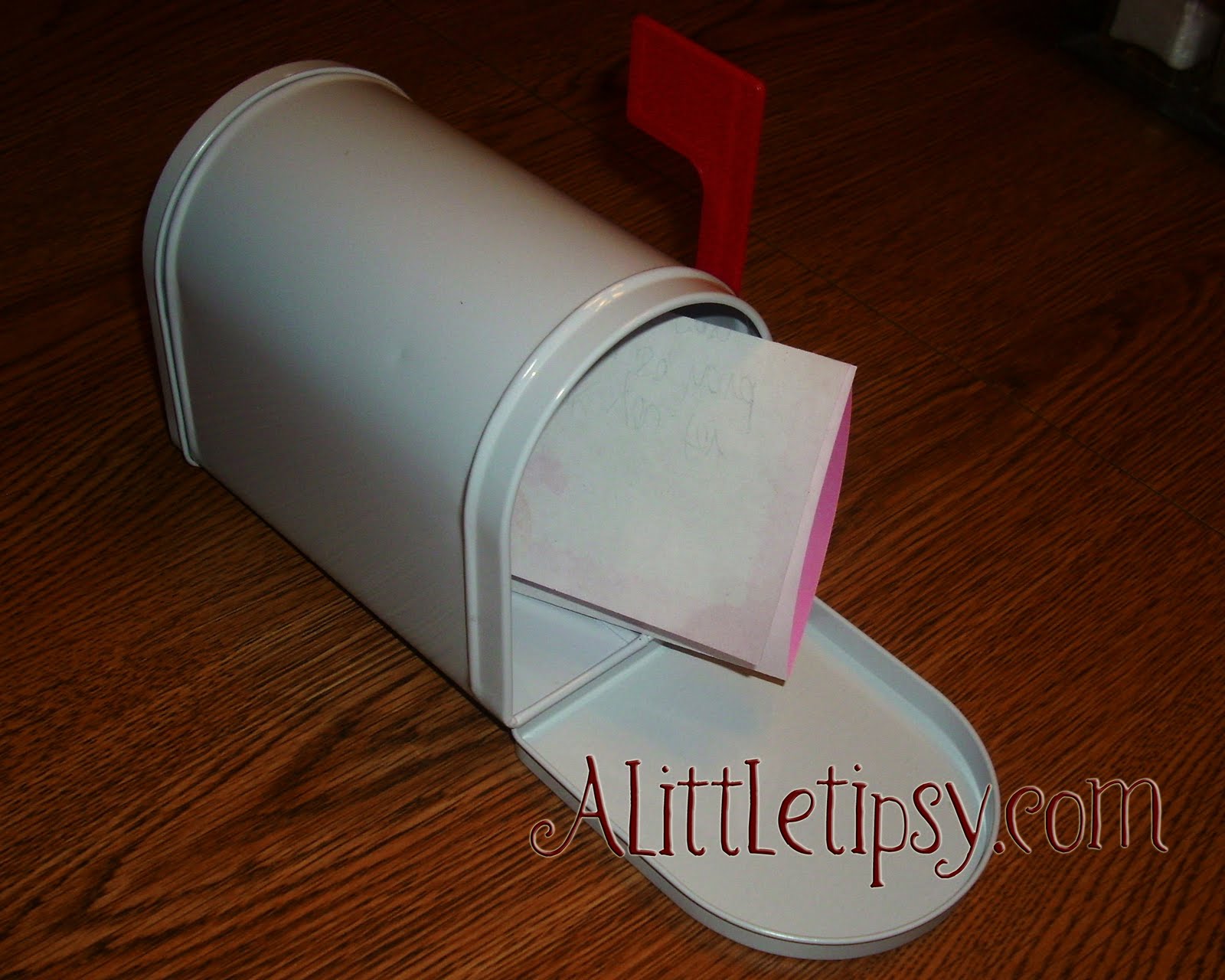 [Love+note+mailbox.jpg]