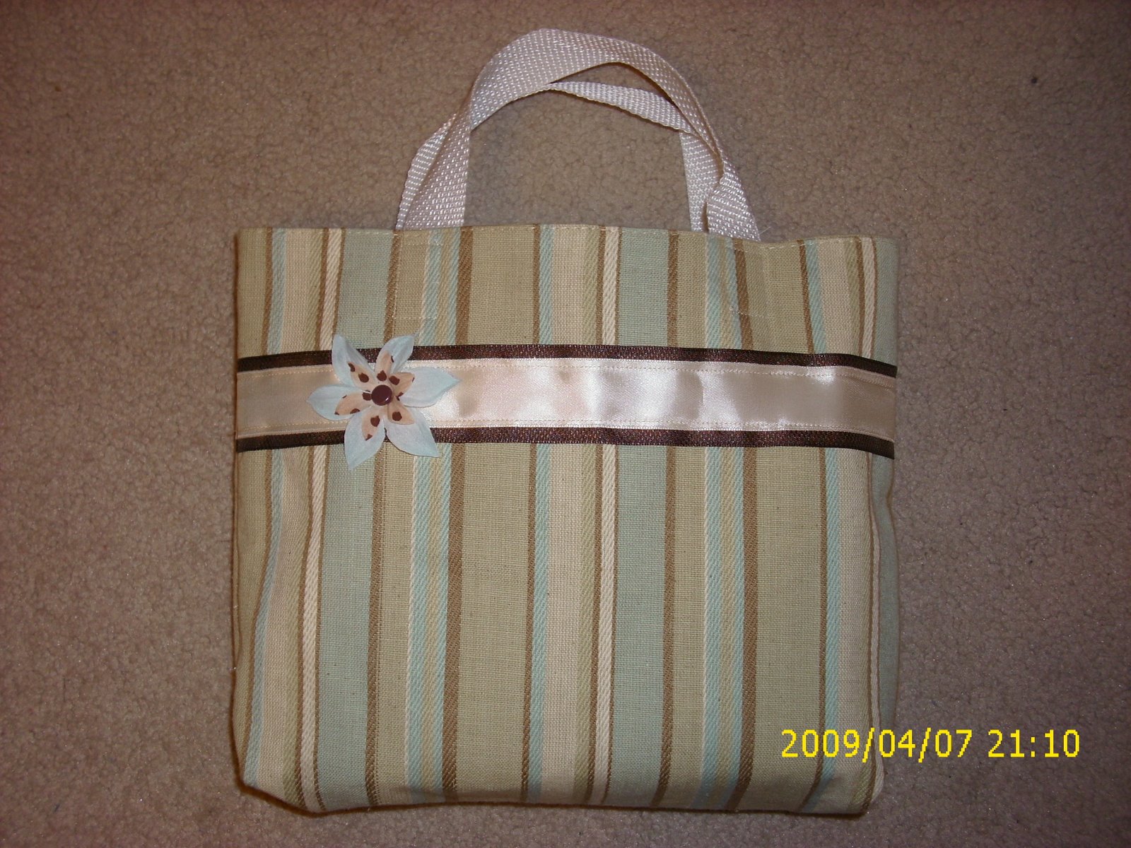 [April09+037.JPG]
