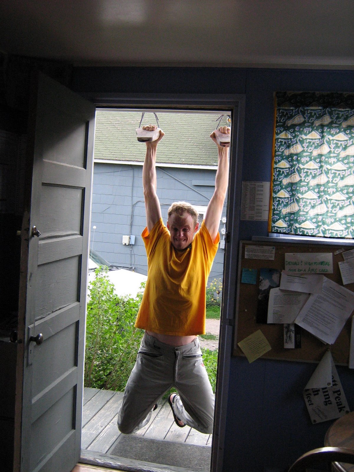 [Postle+pull-up+1.jpg]