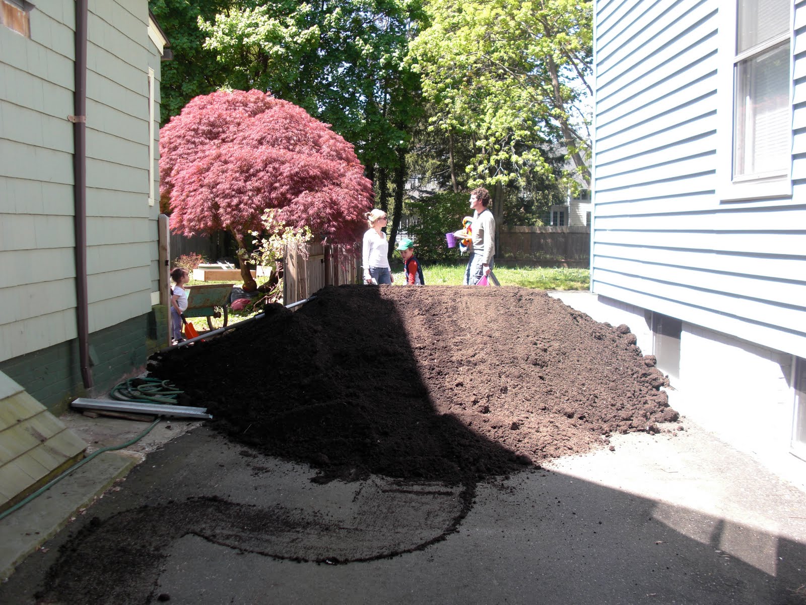 Tagan's Kitchen: Building Raised Garden Beds