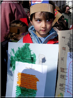 Photos: le carnaval des enfants place Sathonay, le 20 mars