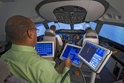 [Internacional] Começam os treinamentos de voo do Boeing 787 Dreamliner Boeing+787+DREAMLINER+1+26